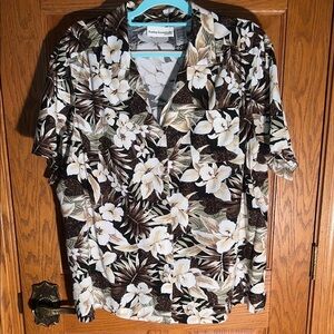 Cathy Essentials woman’s  Tropical Floral Button Down Shirt - Black and Cream